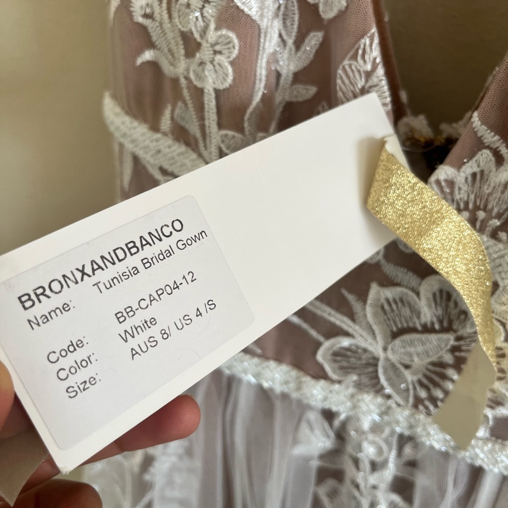 Bronx & Banco Tunisia White Floral Bridal Gown size US 4 (small) NEW! With tags! - Picture 10 of 12